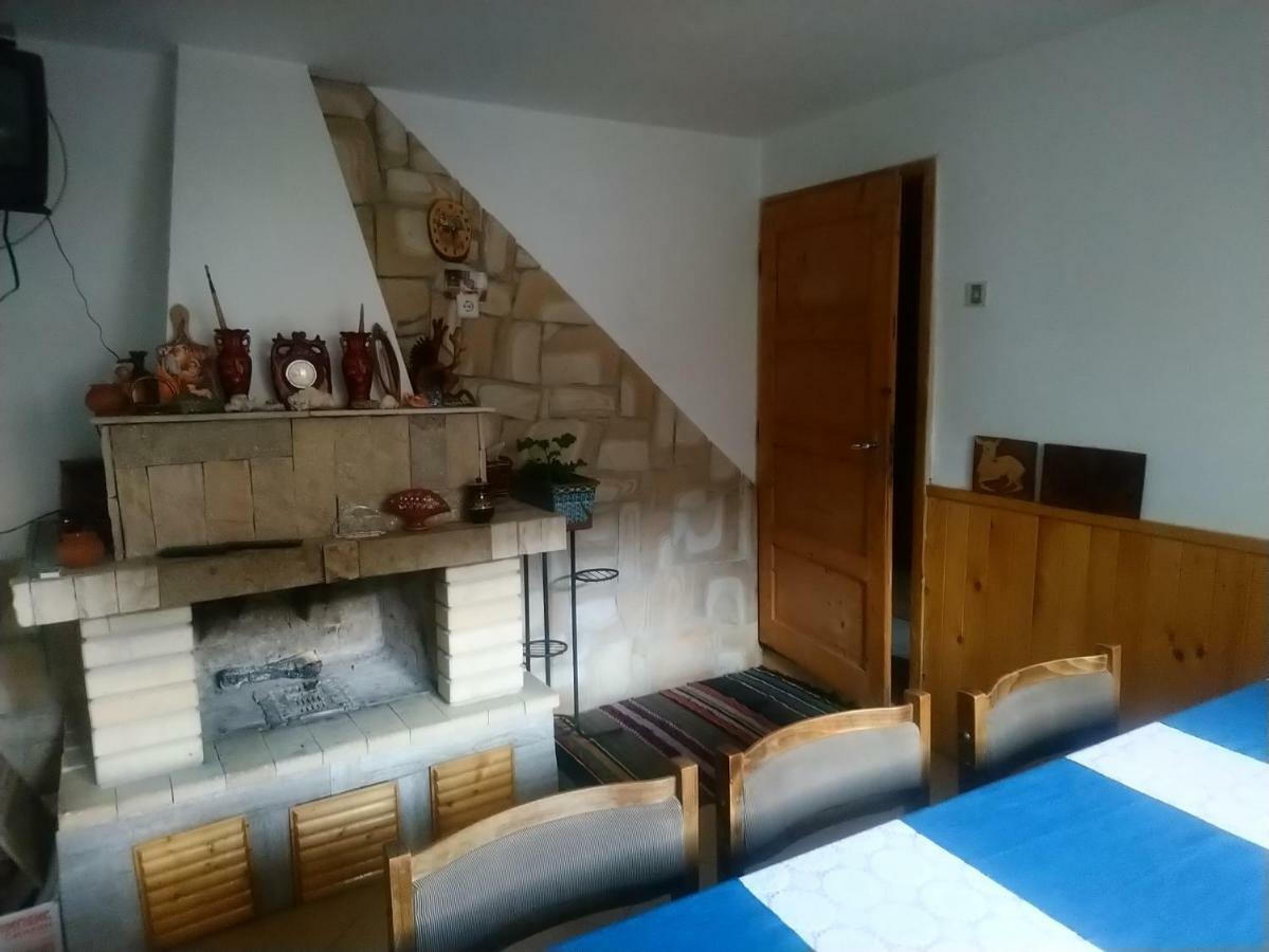 Guest House Emmy Trigrad Kültér fotó