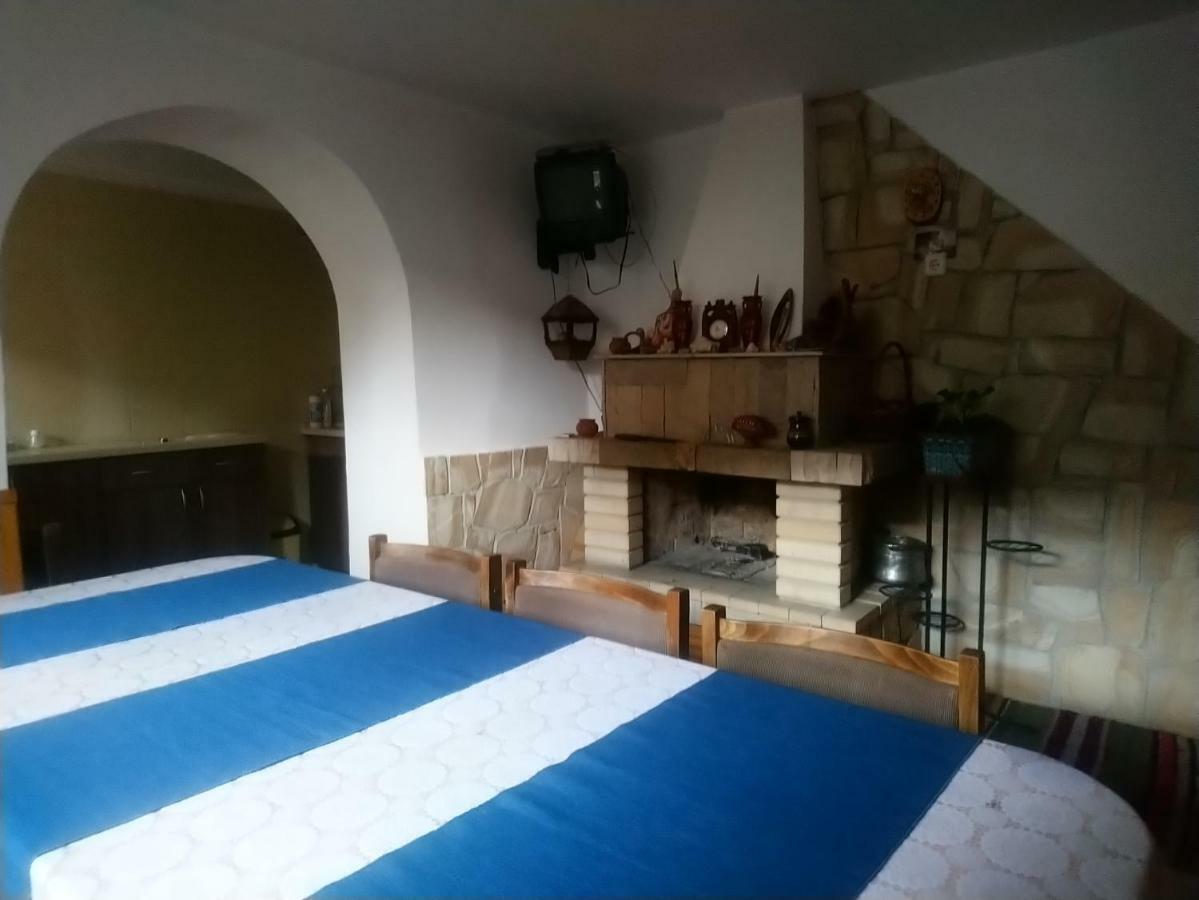 Guest House Emmy Trigrad Kültér fotó